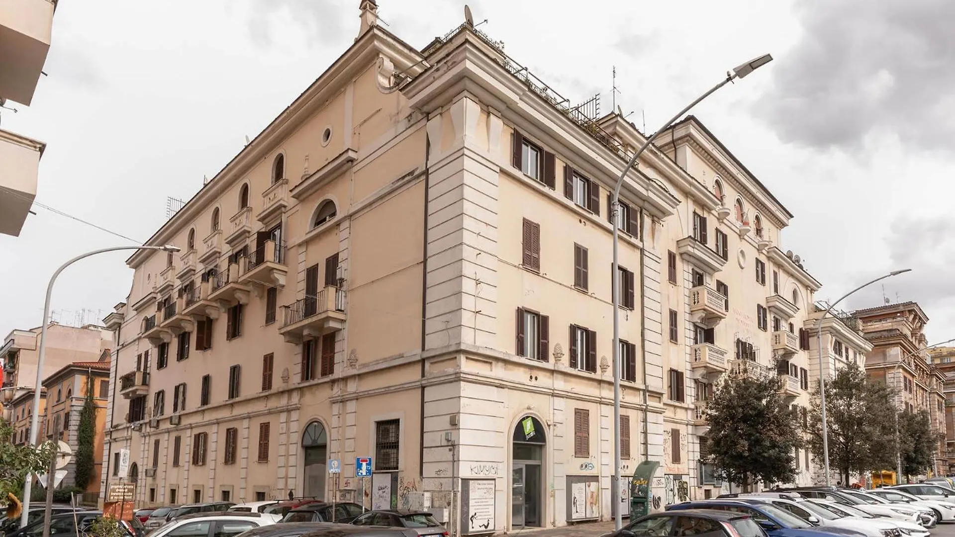 Appartamento Pictadomus-Albus, Metro Furio Camillo Roma Italia