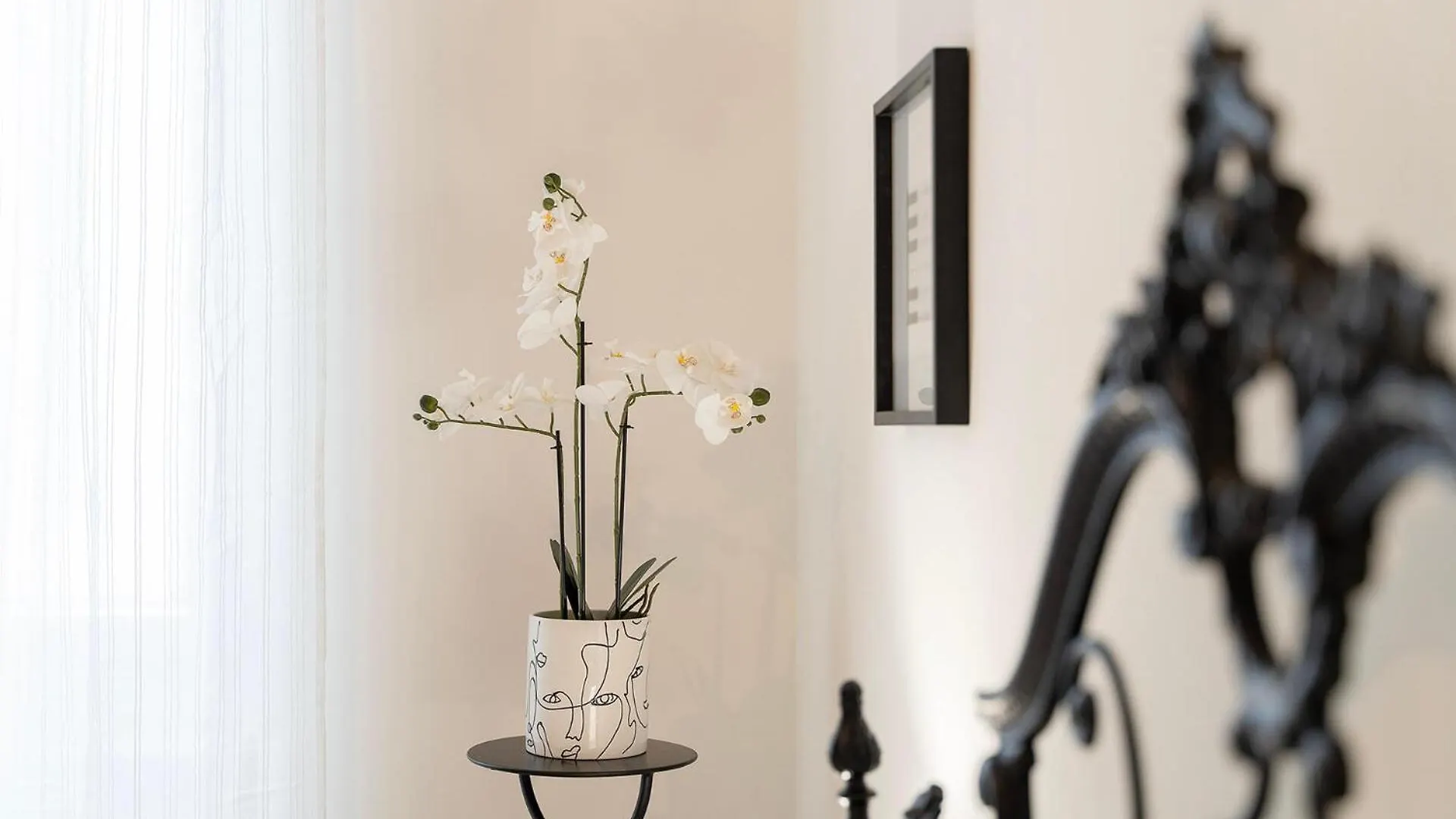 Pictadomus-Albus, Metro Furio Camillo Apartment Rome