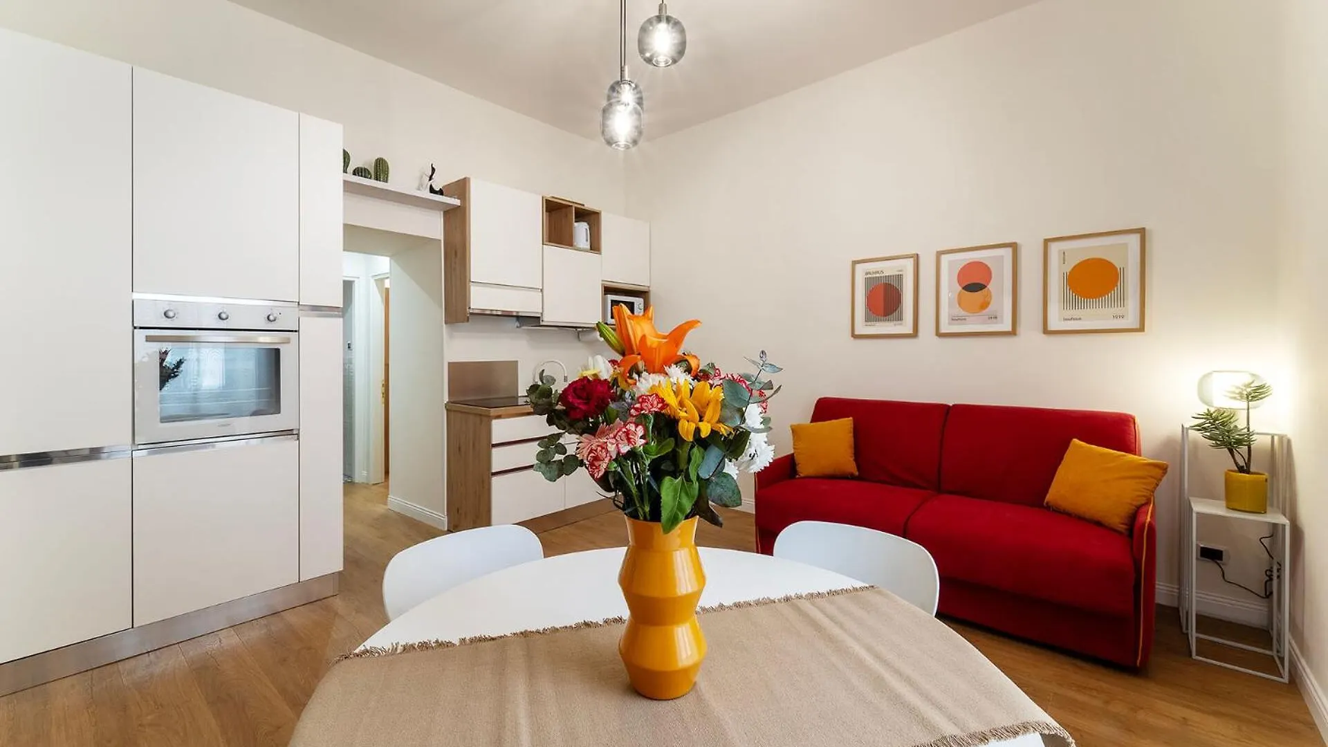 Pictadomus-Albus, Metro Furio Camillo Apartment Rome