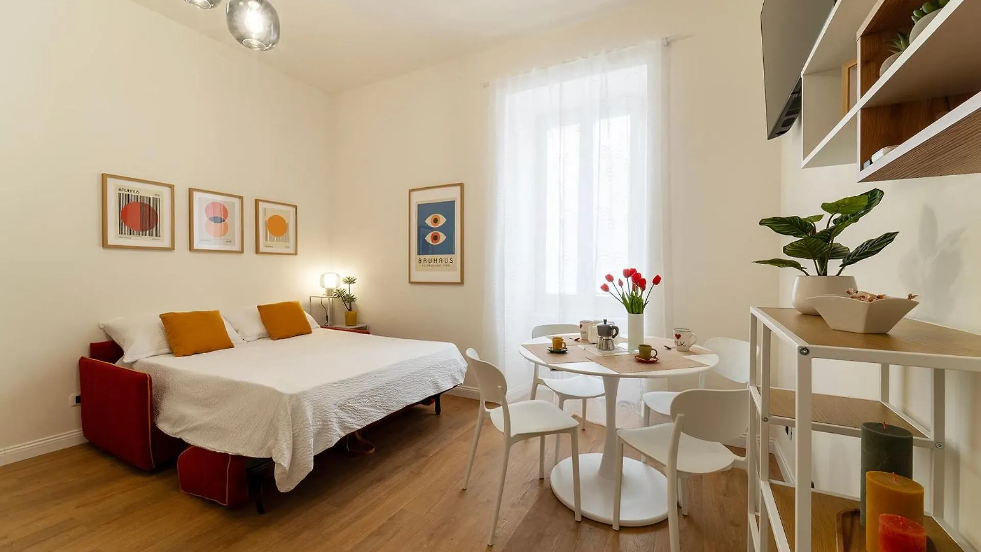 Pictadomus-Albus, Metro Furio Camillo Apartment Rome