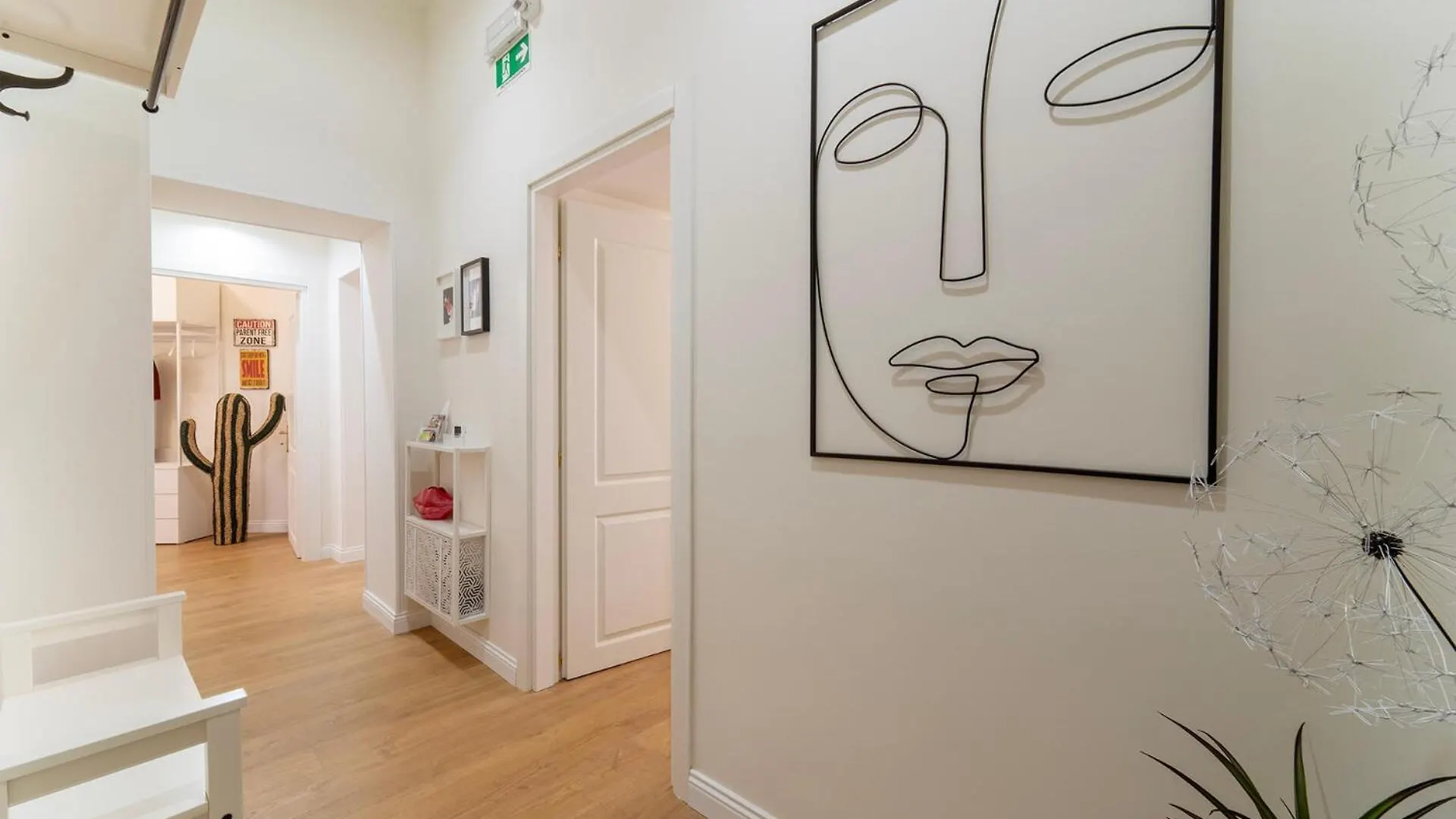 Pictadomus-Albus, Metro Furio Camillo Apartment Rome